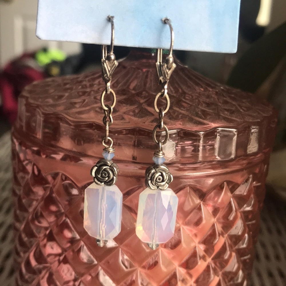 NWT Crystal + 925 Silver Chain Dangle Earring